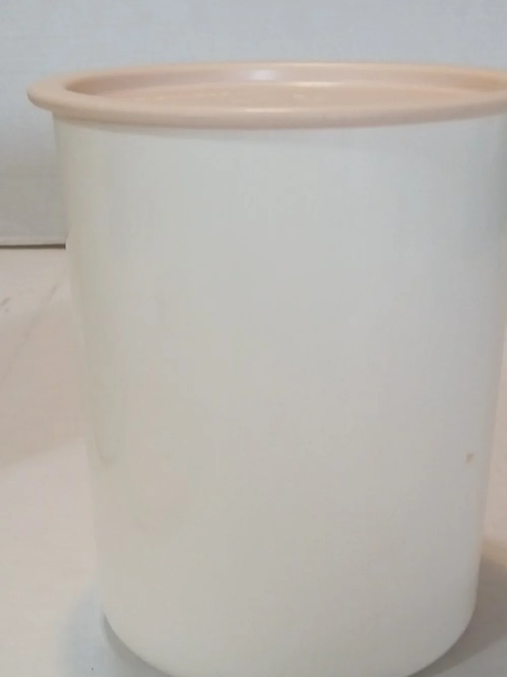 VTG Tupperware One 3pc-2QT Round Nesting Storage Canister Set Soft Pink/Ivory